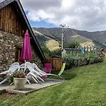 Au Village * Jurvielle