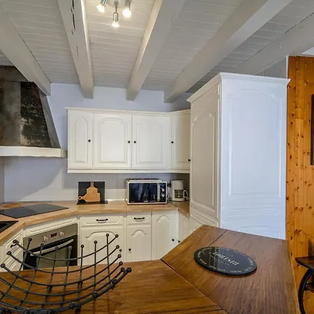 بيت للعطل Au Village